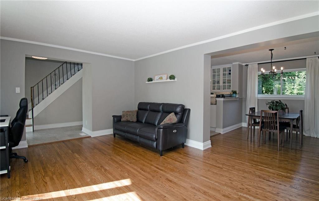 164 Mcmurchy Avenue S Property Photo 7