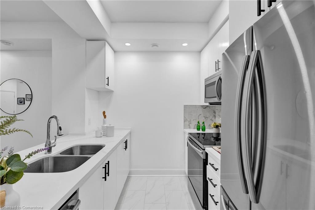 295 Village Green Square Property Photo 14
