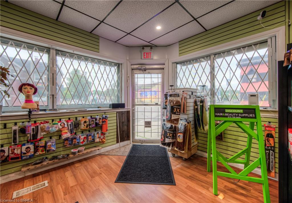 183 Market Street Property Photo 3