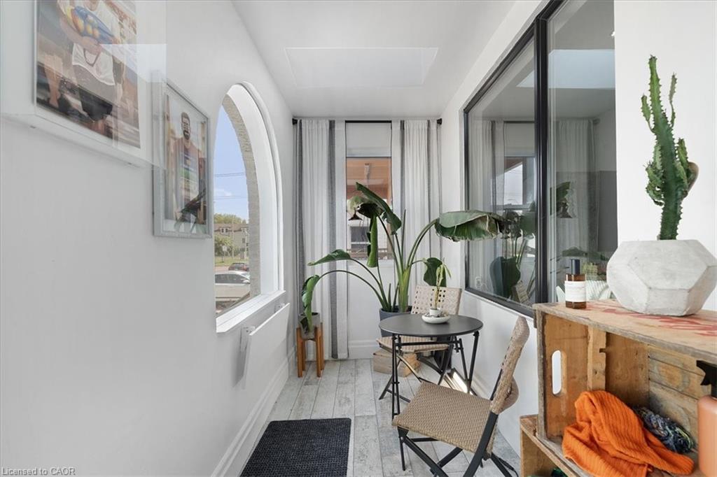 575 Mary Street Property Photo 3