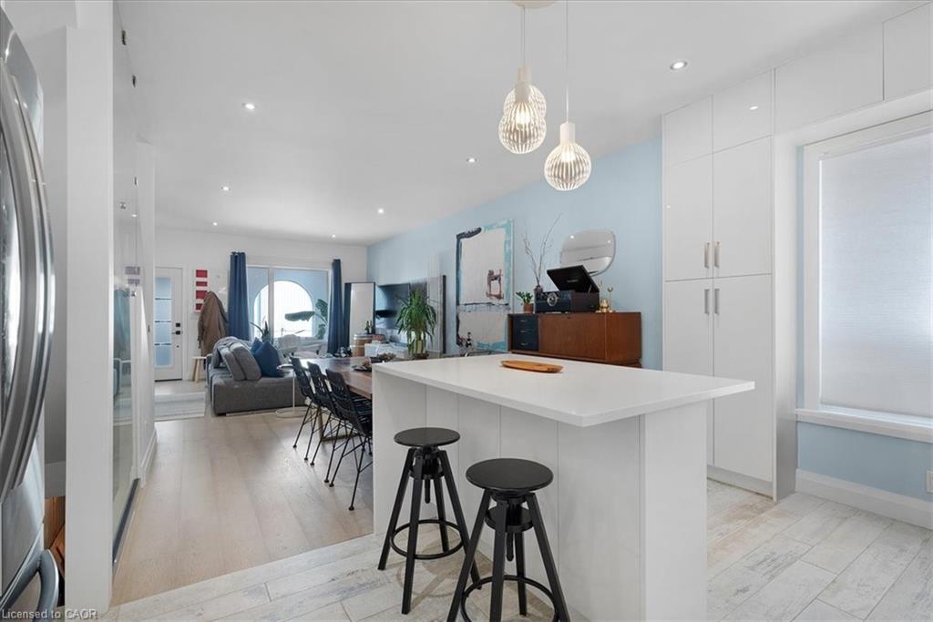 575 Mary Street Property Photo 14