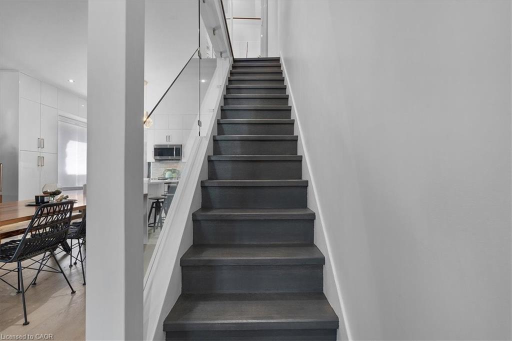 575 Mary Street Property Photo 24