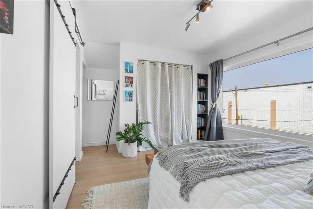 575 Mary Street Property Photo 41