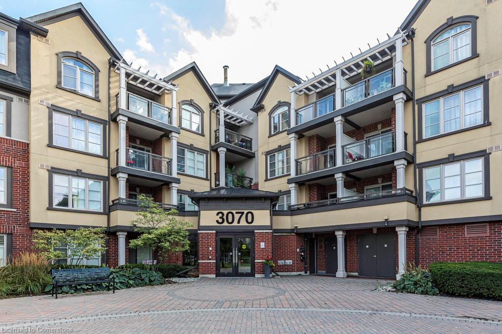 401-3070 Rotary Way Property Photo 1