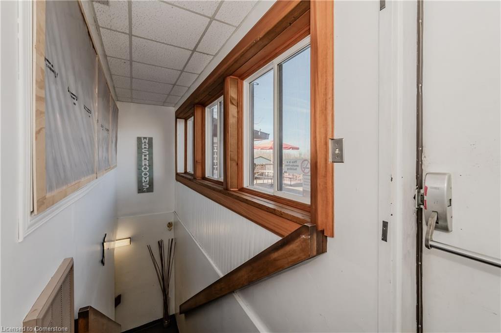 35 Robinson Street Property Photo 28