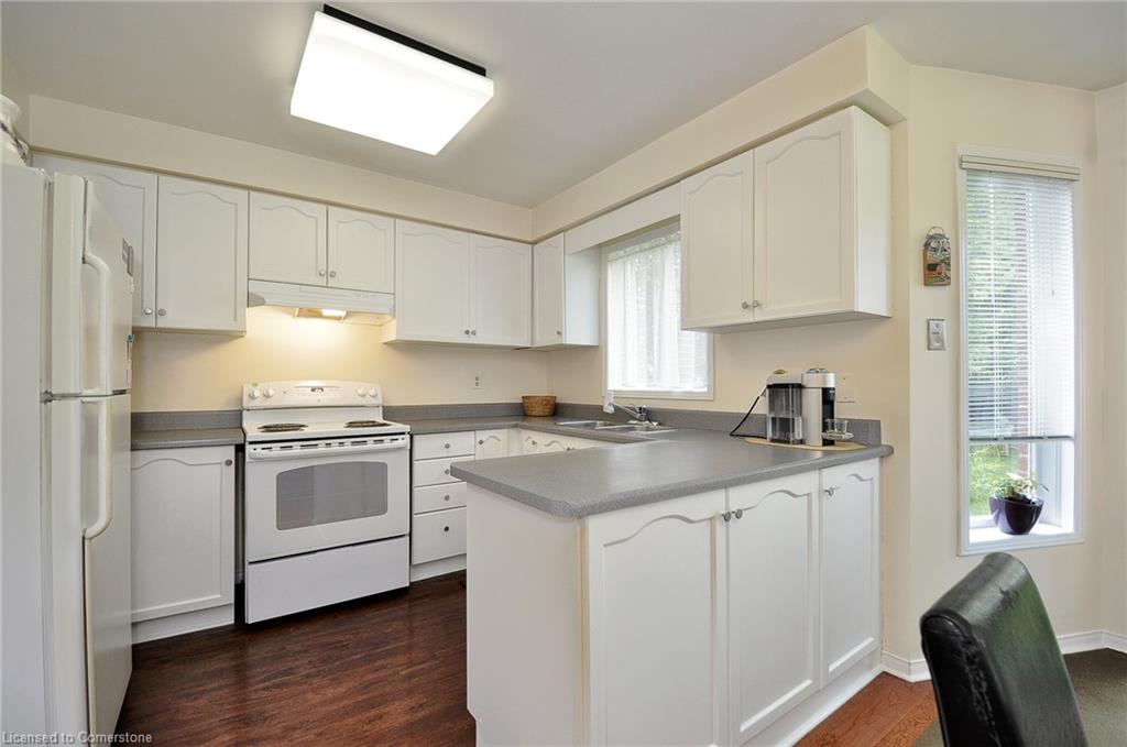 61 Harwood Road Property Photo 16