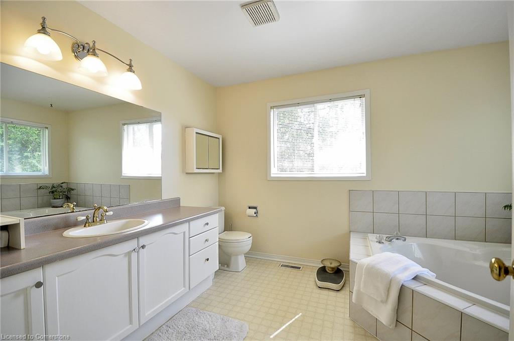 61 Harwood Road Property Photo 27