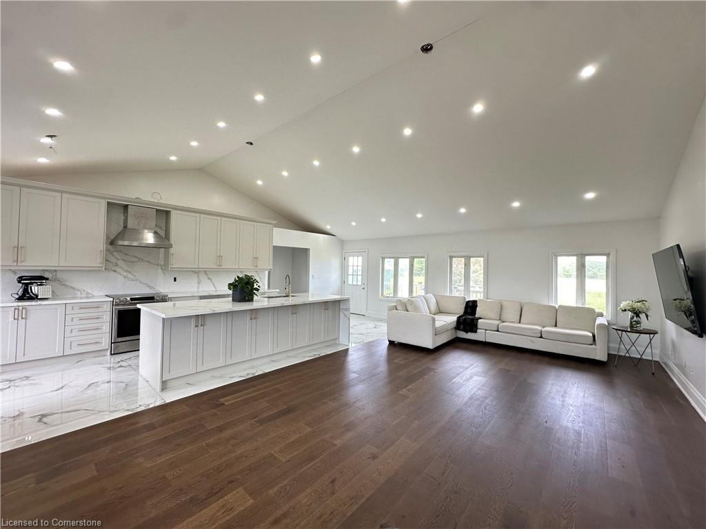 107 6th Line Line Property Photo 1