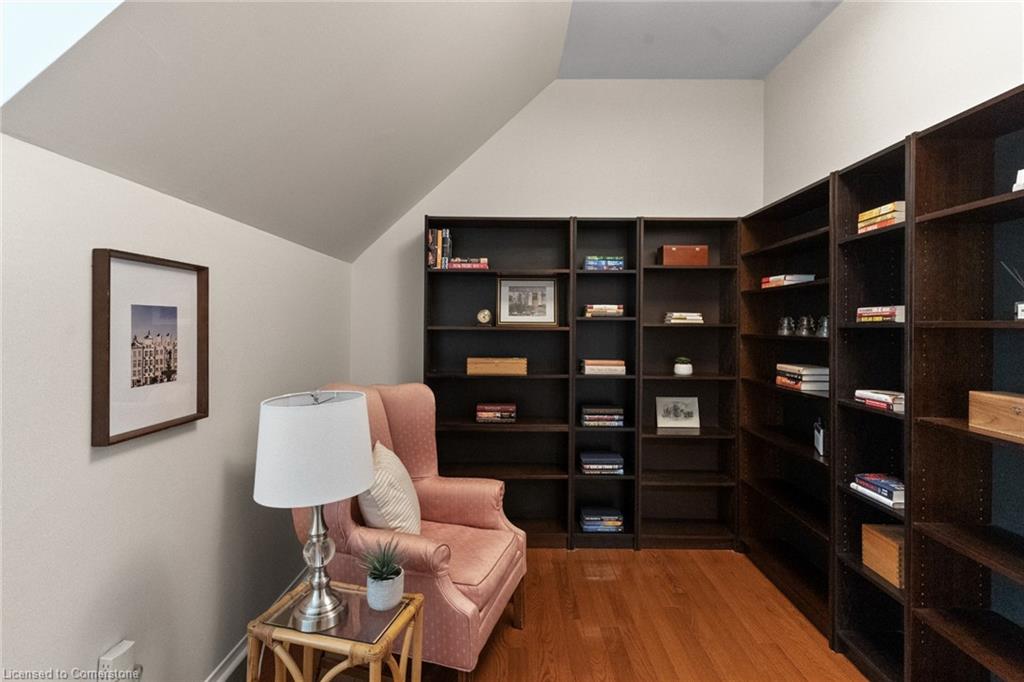 3856 Trelawny Circle Property Photo 15