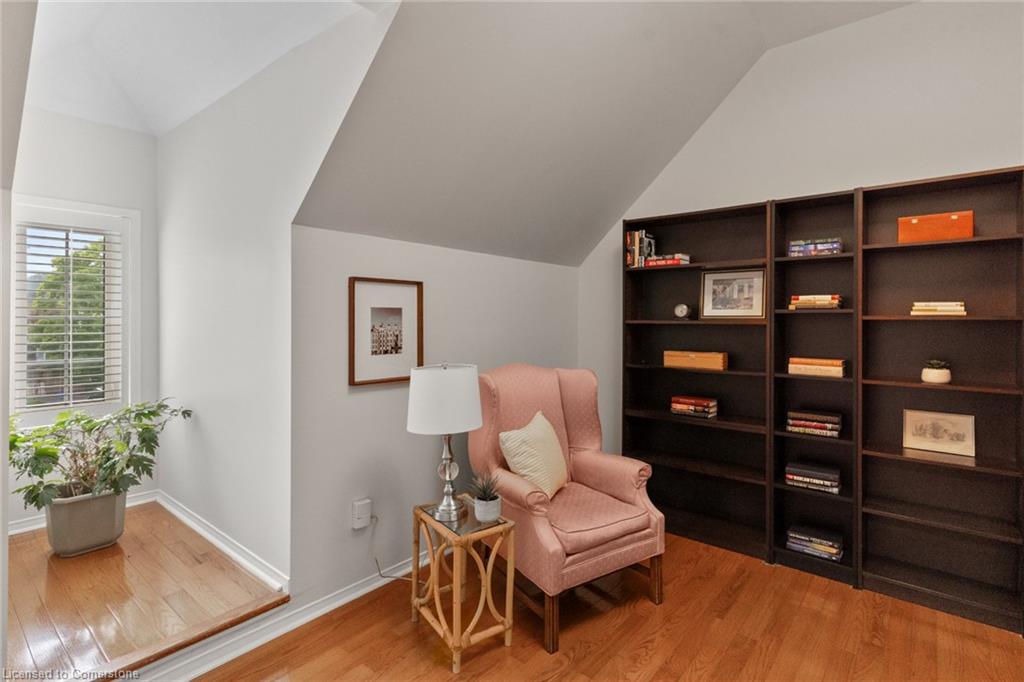 3856 Trelawny Circle Property Photo 16