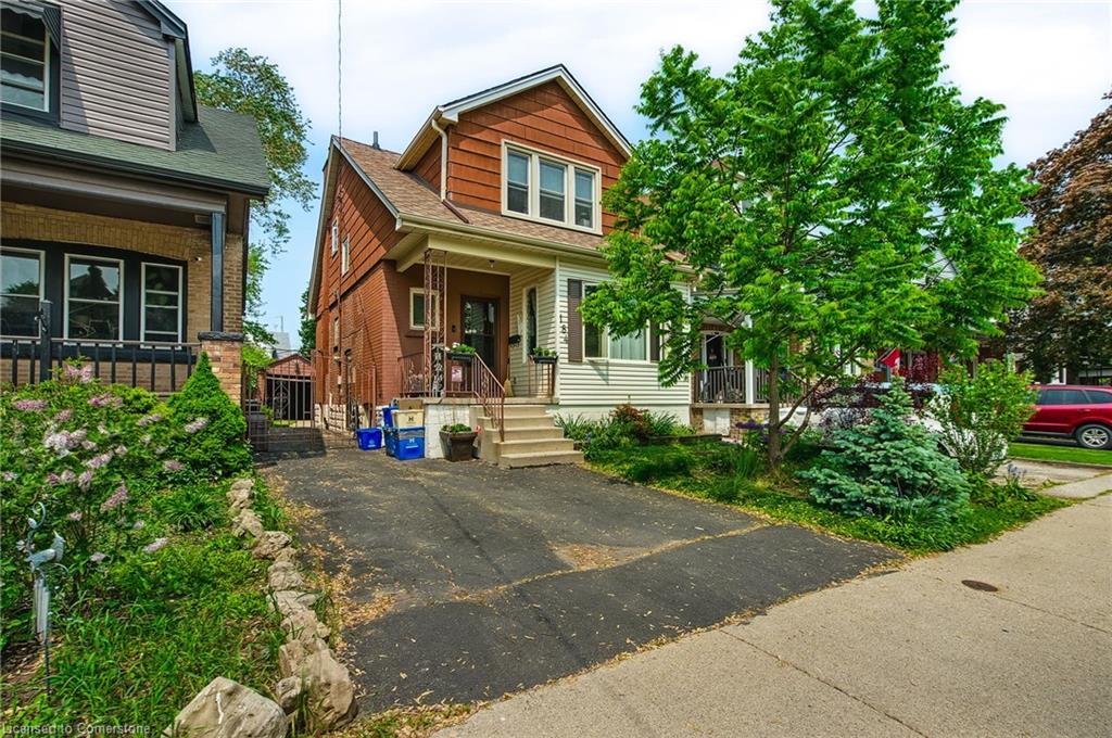 184 Rosslyn Avenue S Property Photo 1