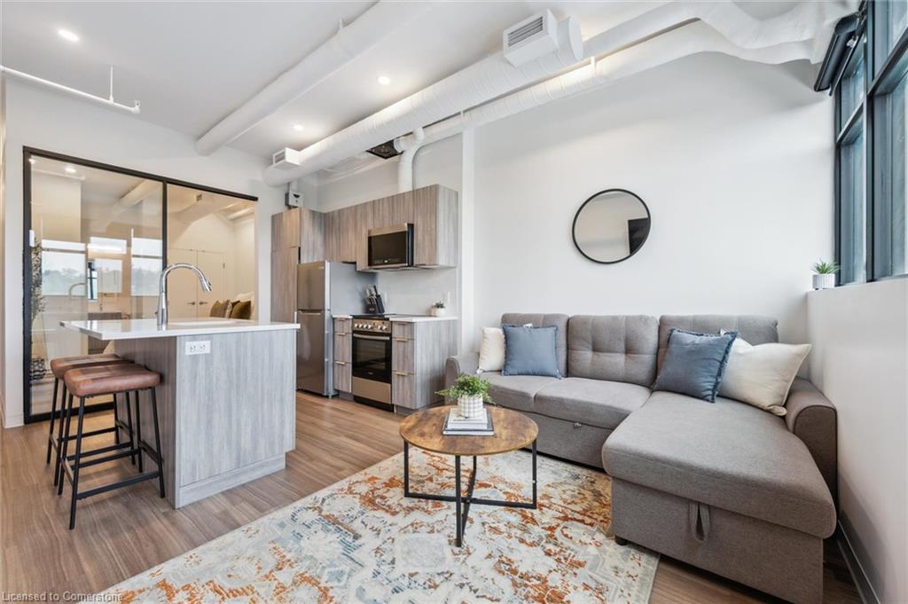 522-120 Huron Street Property Photo 1