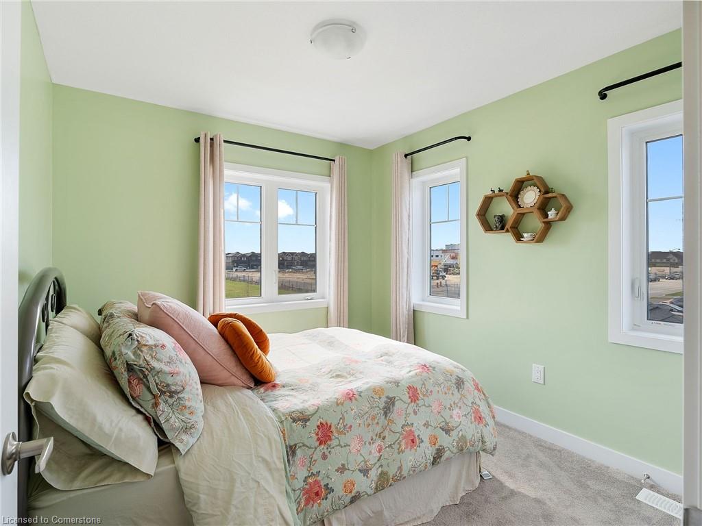 170 Whithorn Crescent Property Photo 26