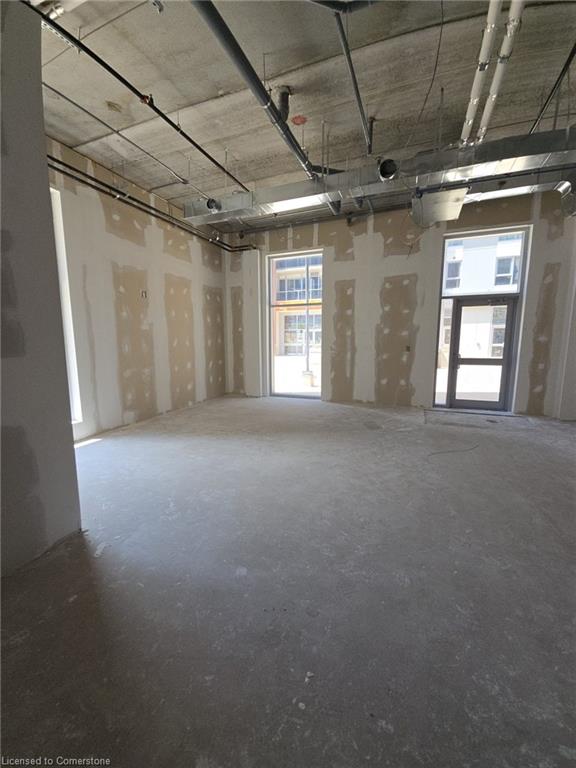 215-130 Columbia Street W Property Photo 8