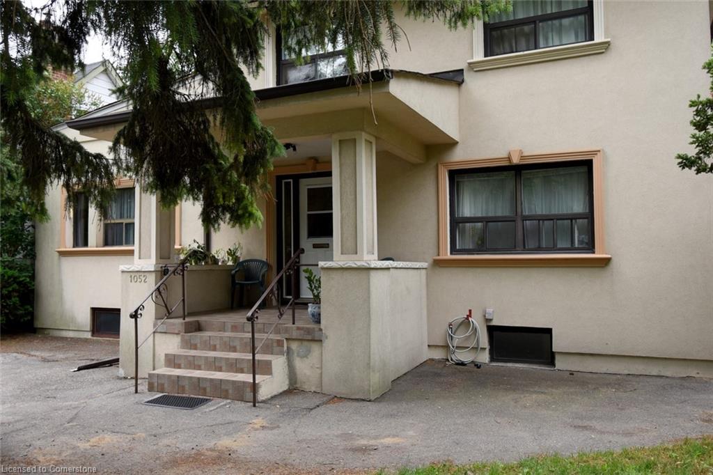 3-1052 Deta Road Property Photo 1