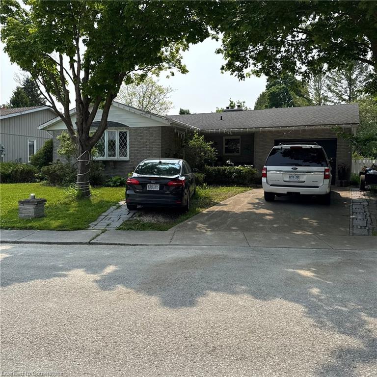 5 Centennial Drive Property Photo 1