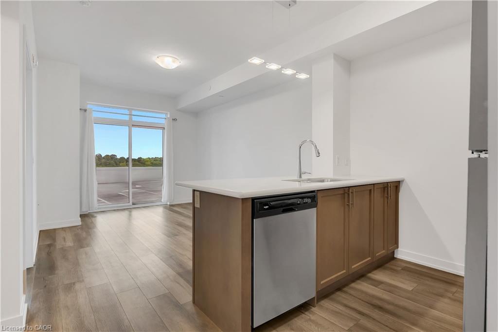 101-5055 Greenlane Road Property Photo 3