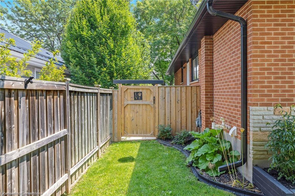 390 Woodward Avenue Property Photo 35