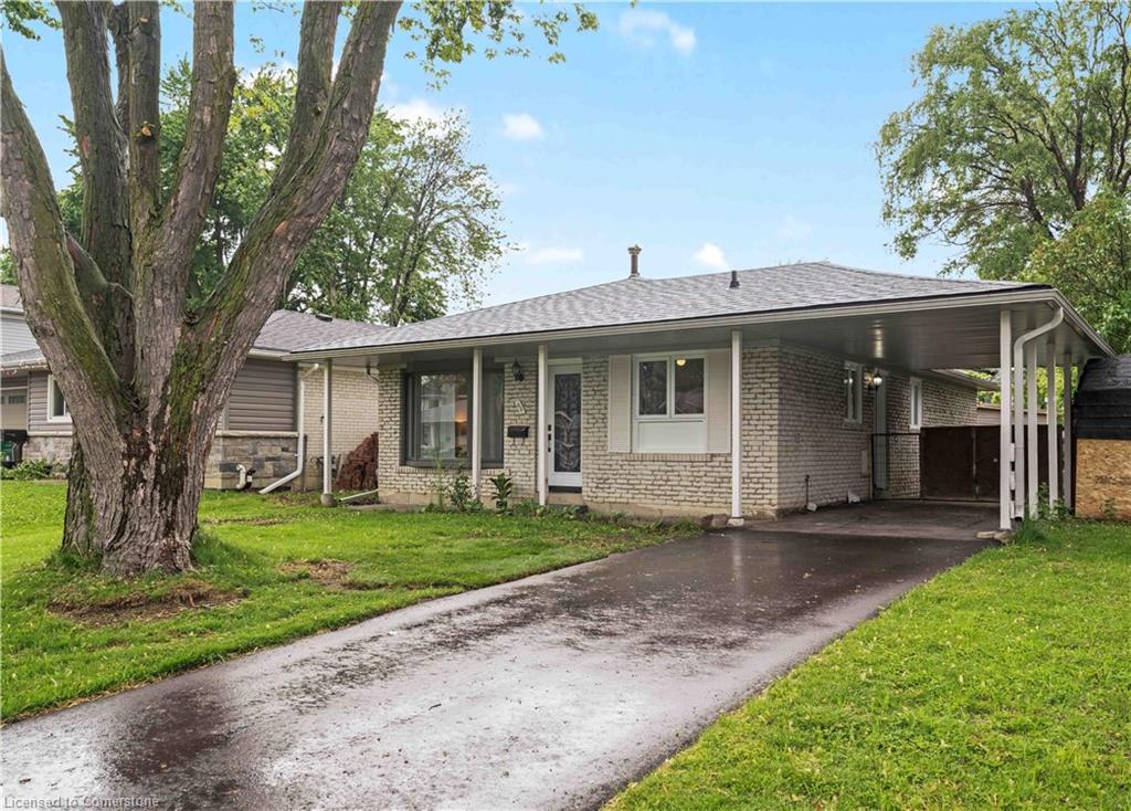 66 Ferndale Crescent Property Photo 1