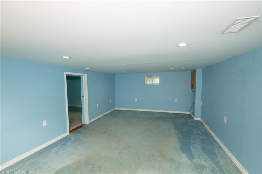177 Owen Street Property Photo 11