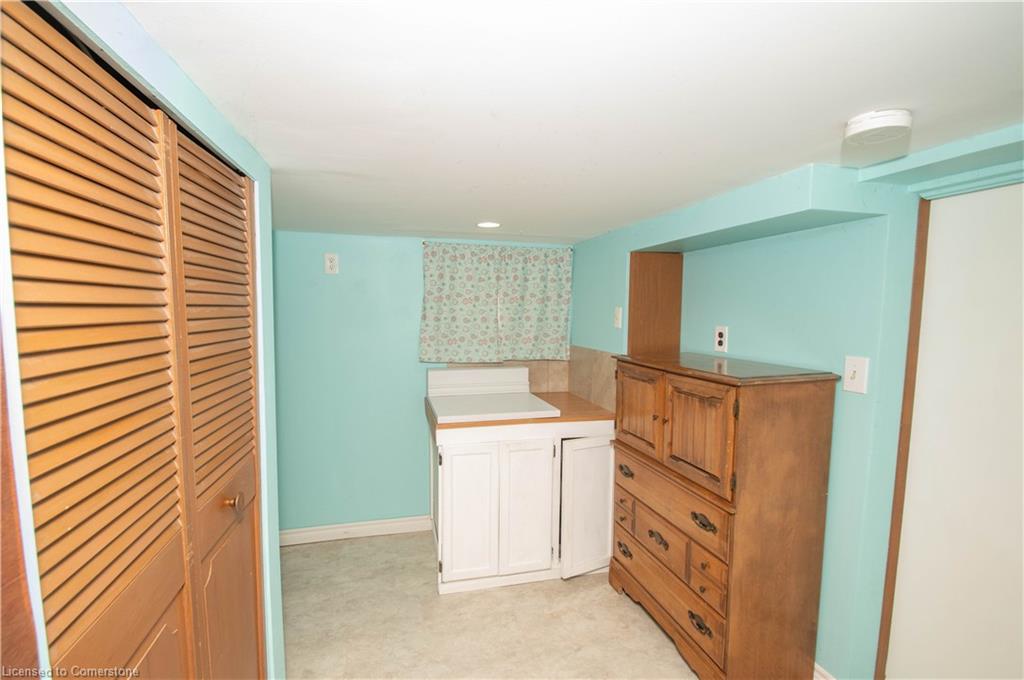 177 Owen Street Property Photo 14