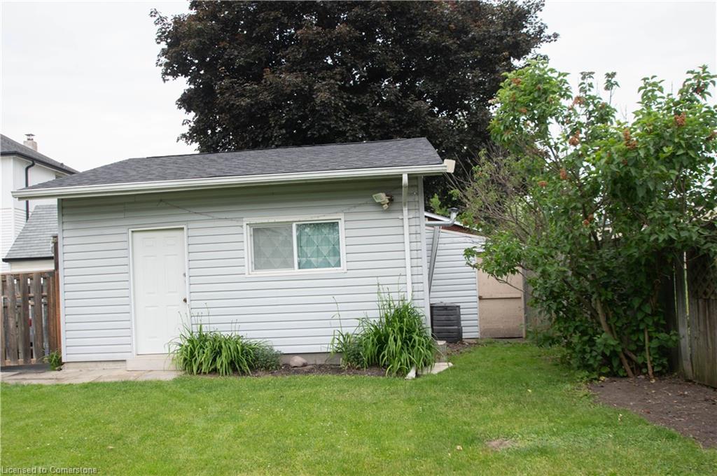 177 Owen Street Property Photo 31