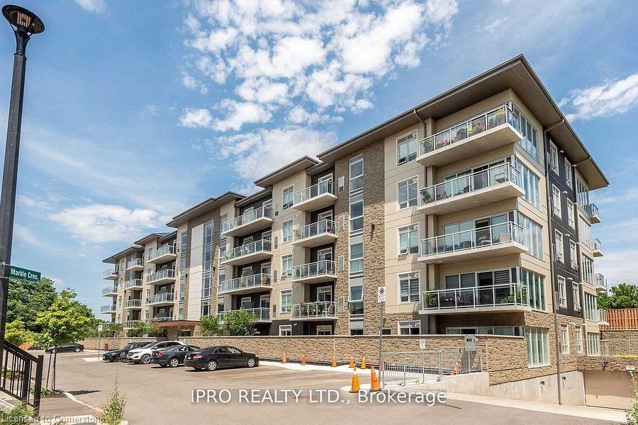301-16 Markle Crescent Property Photo 1