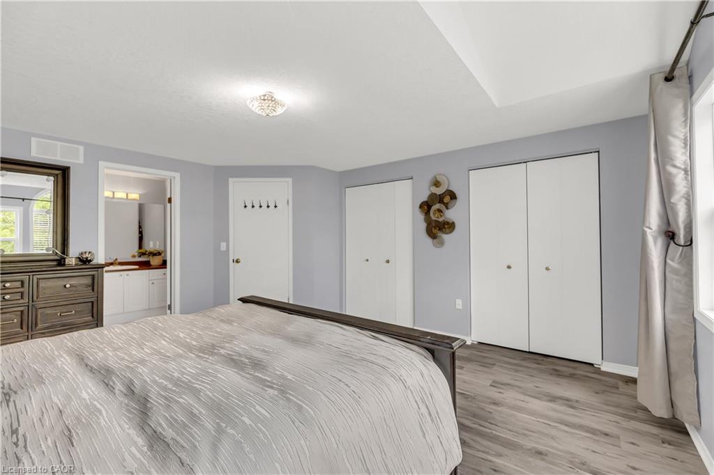 556 Dansbury Drive Property Photo 17