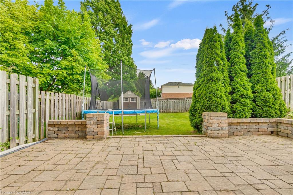 556 Dansbury Drive Property Photo 29