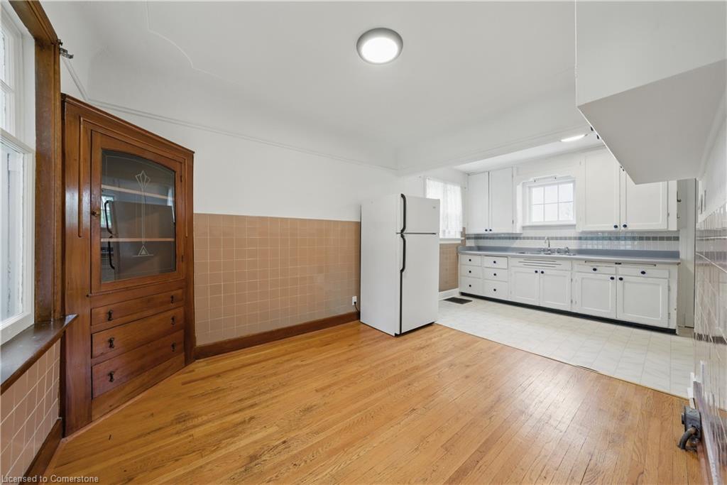 234 Waterloo Street Property Photo 14