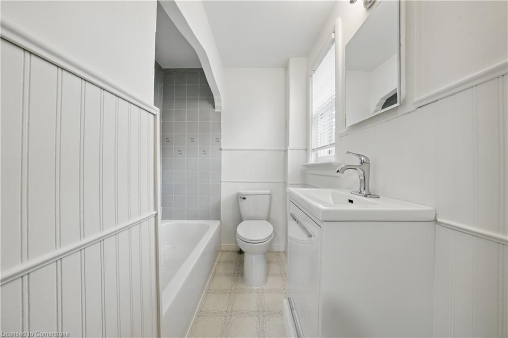 234 Waterloo Street Property Photo 17