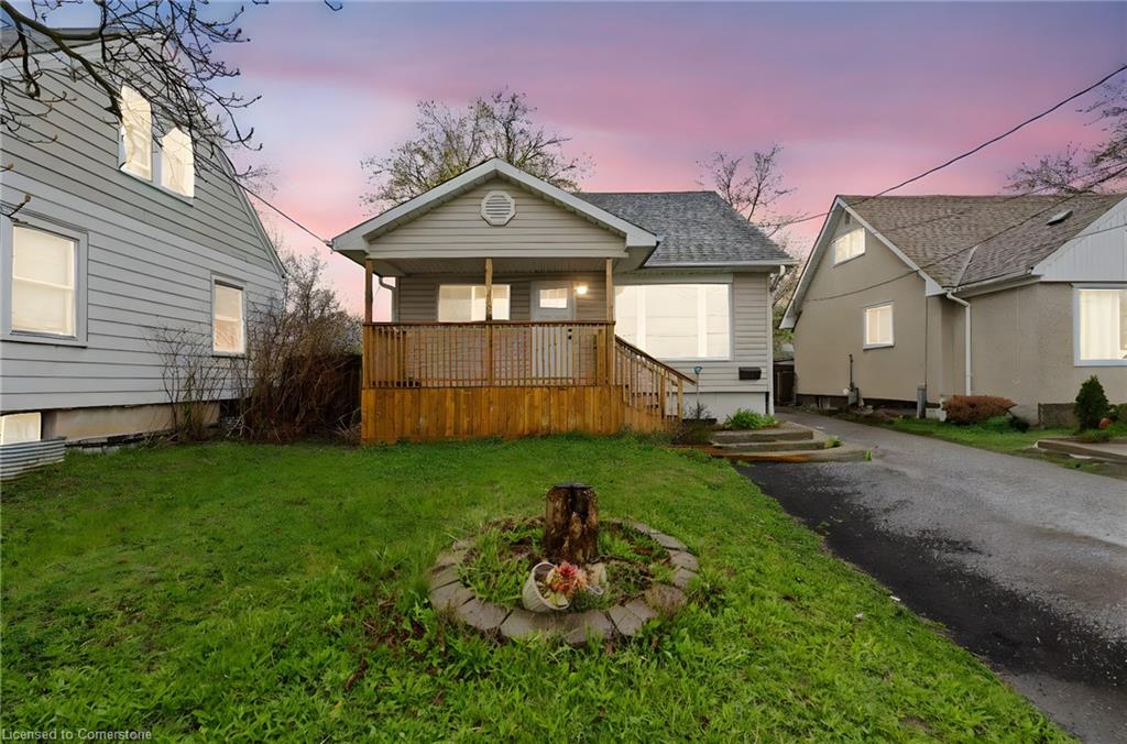 250 Oakdale Avenue Property Photo 1