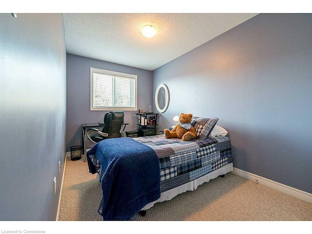 75 Liddycoat Lane Property Photo 11