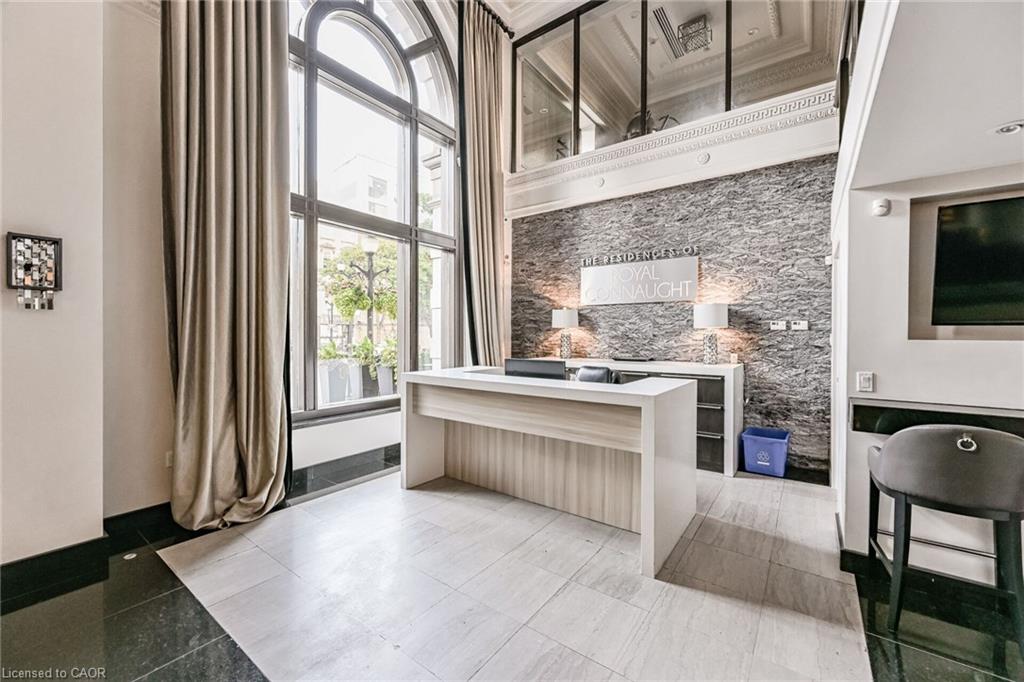 112 King Street E Property Photo 3