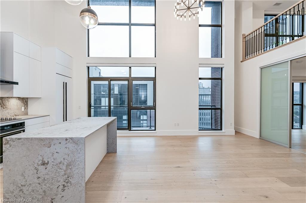 112 King Street E Property Photo 12