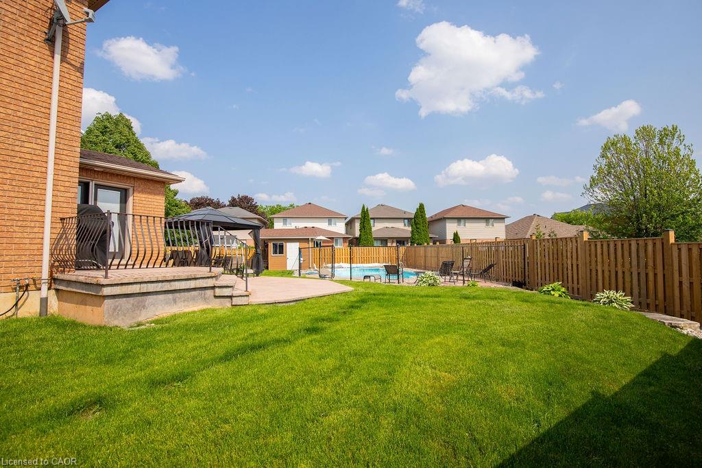 177 Claudette Gate Property Photo 4