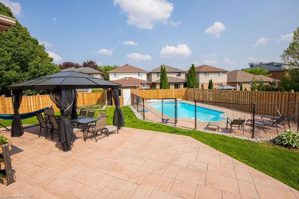 177 Claudette Gate Property Photo 6