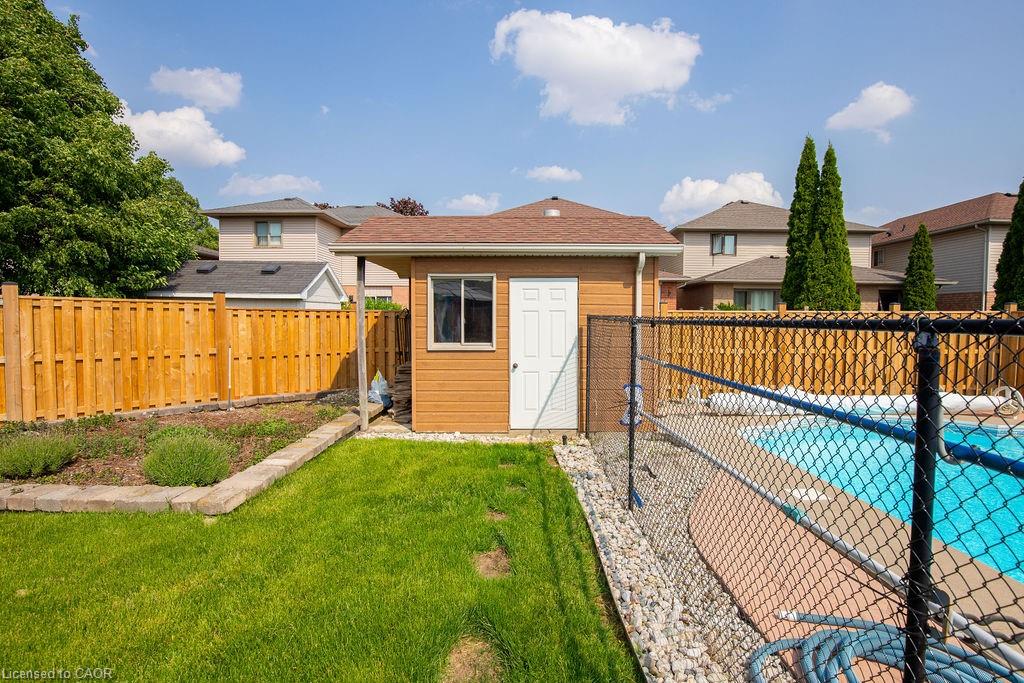 177 Claudette Gate Property Photo 8