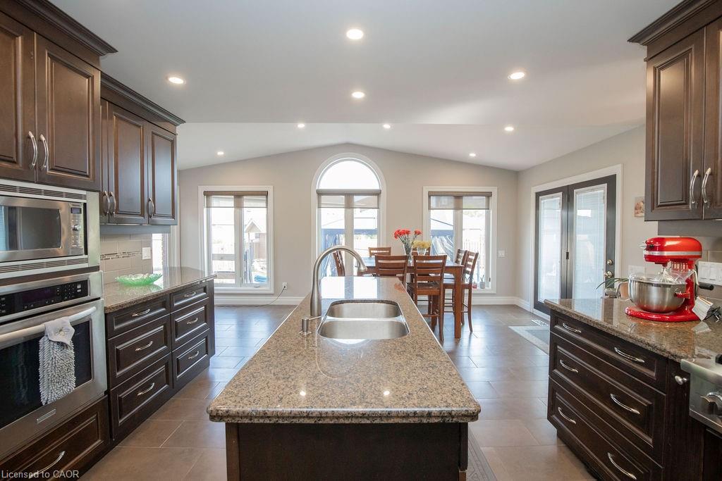 177 Claudette Gate Property Photo 18