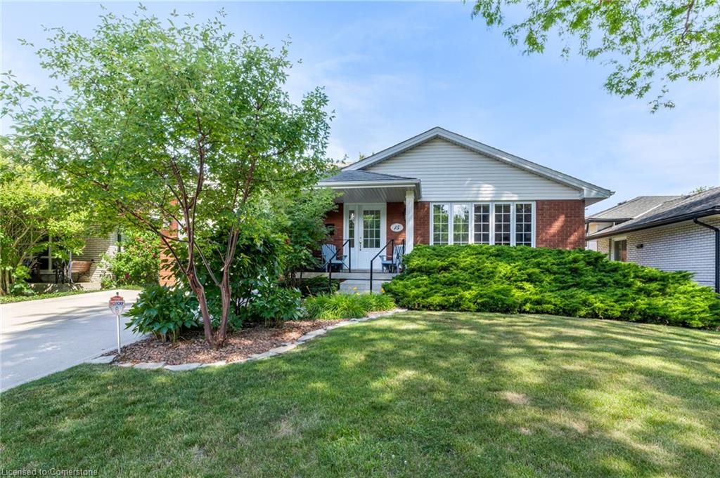 15 Monarch Court Property Photo 1