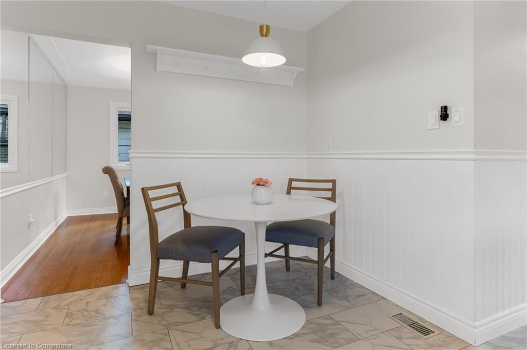 15 Monarch Court Property Photo 13