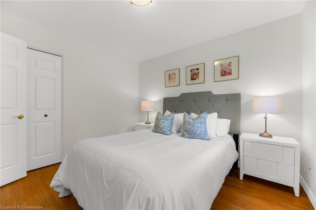 15 Monarch Court Property Photo 16