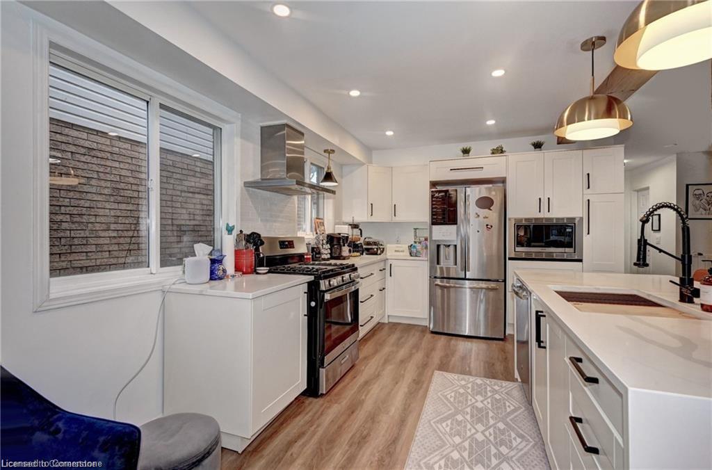19 Sofron Drive Property Photo 11