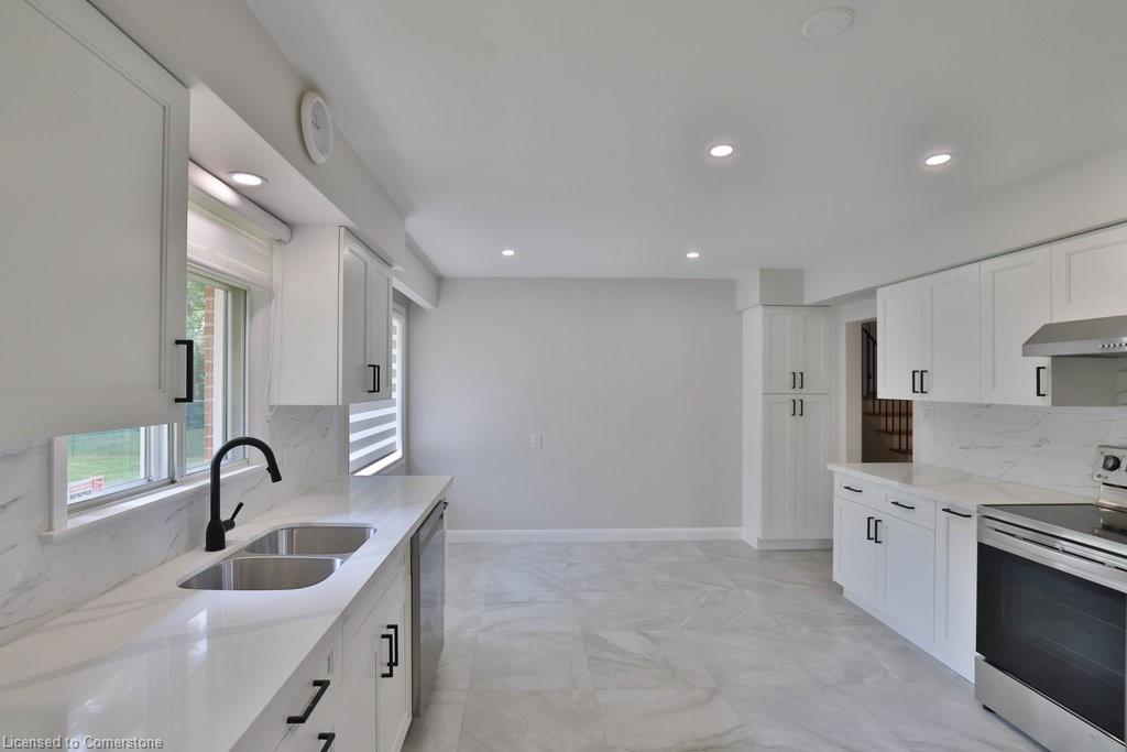 168 Breezy Pines Drive Property Photo 10