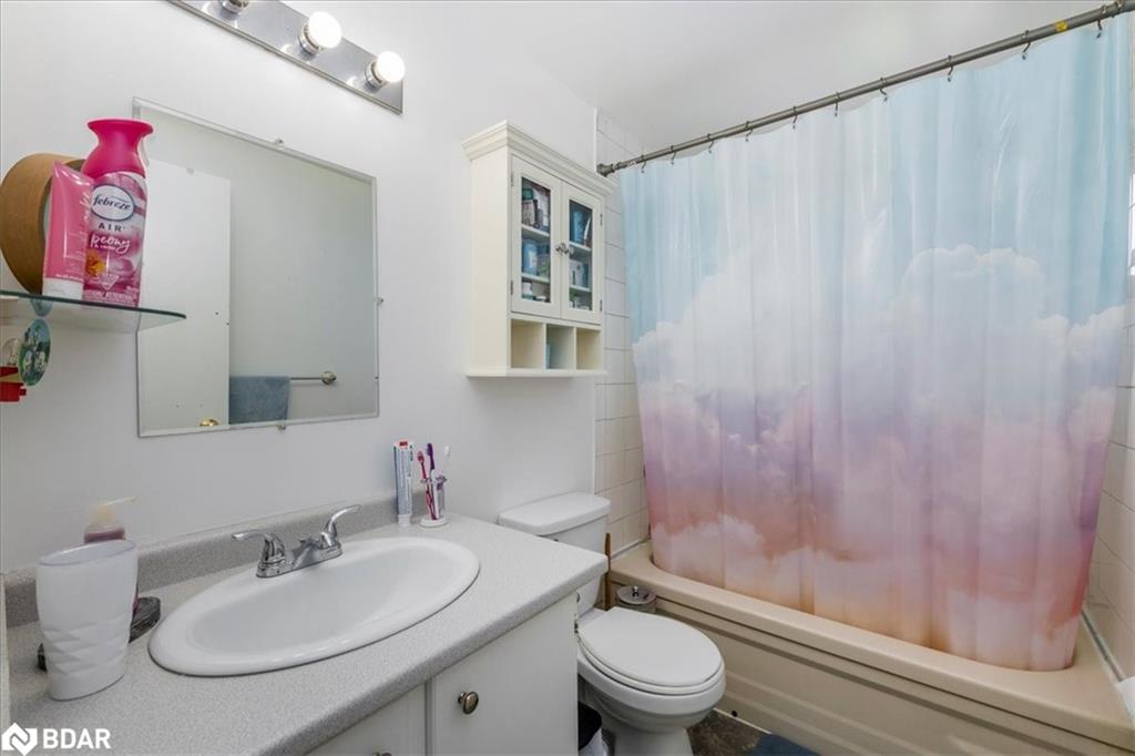 88 Chaucer Crescent Property Photo 14