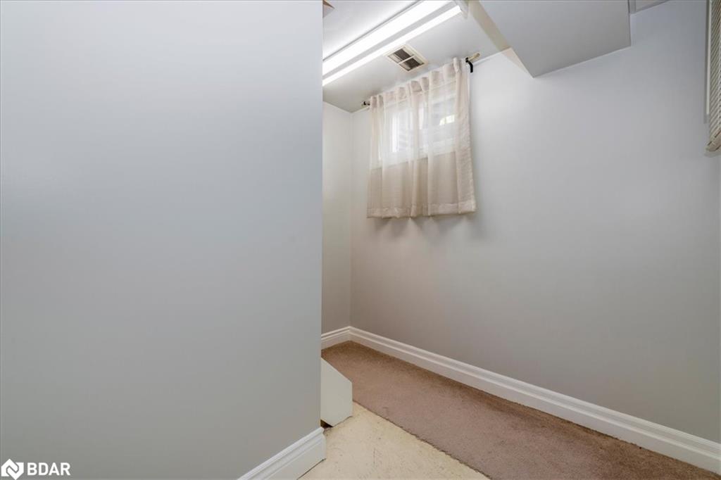 88 Chaucer Crescent Property Photo 17