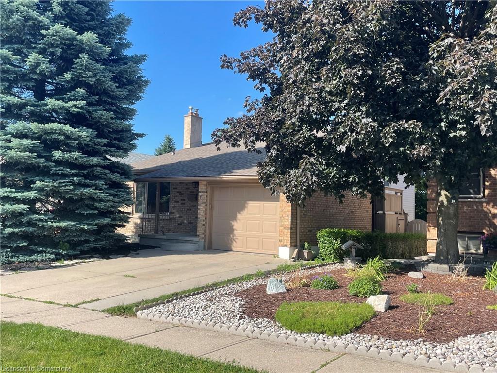 63 Saxony Circle Property Photo 1