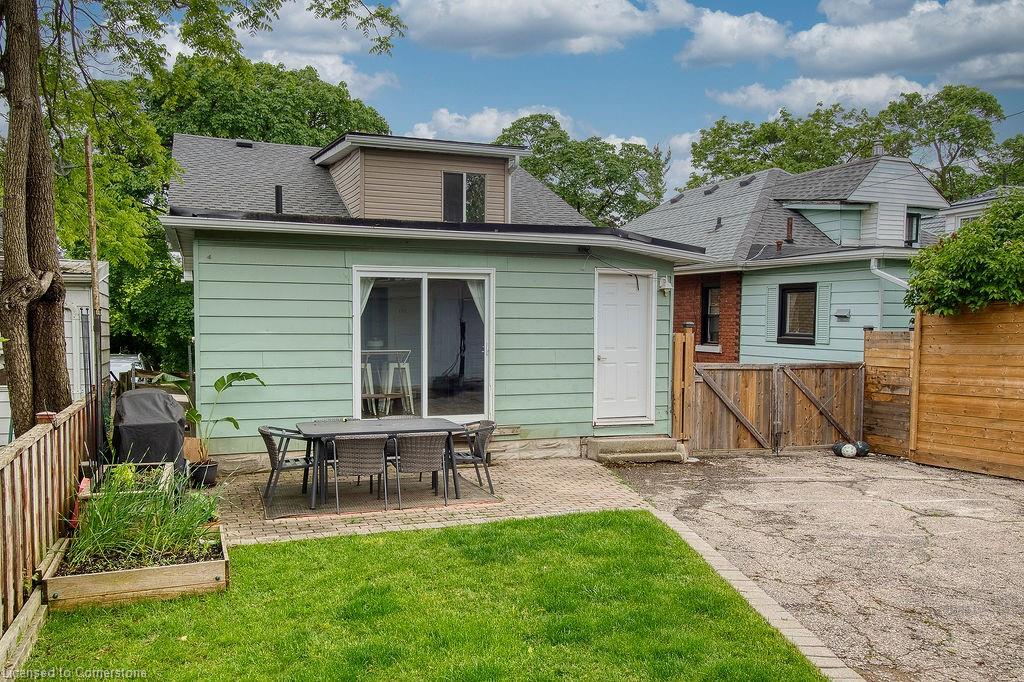 124 West Avenue Property Photo 26
