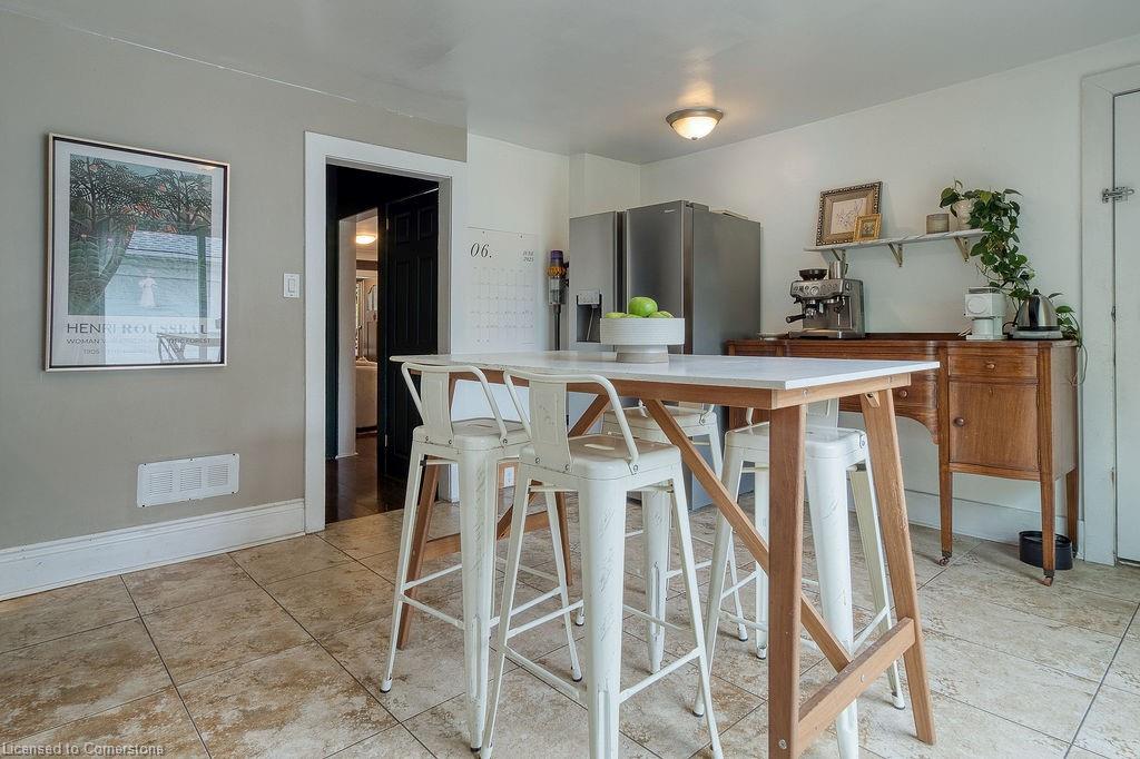 124 West Avenue Property Photo 28