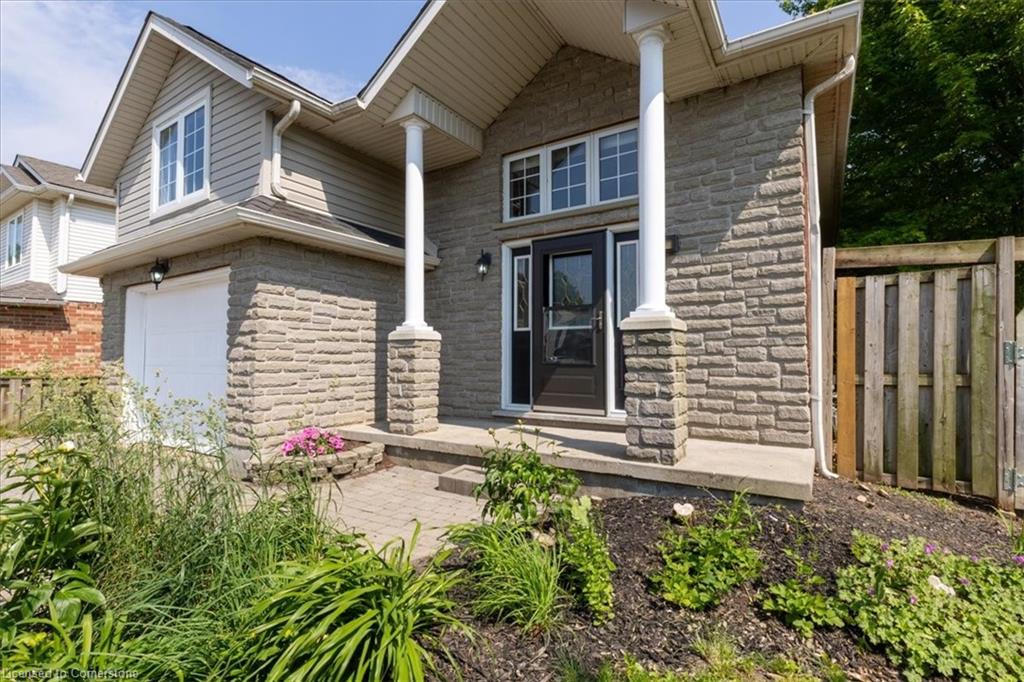 3 Wisteria Court Property Photo 2
